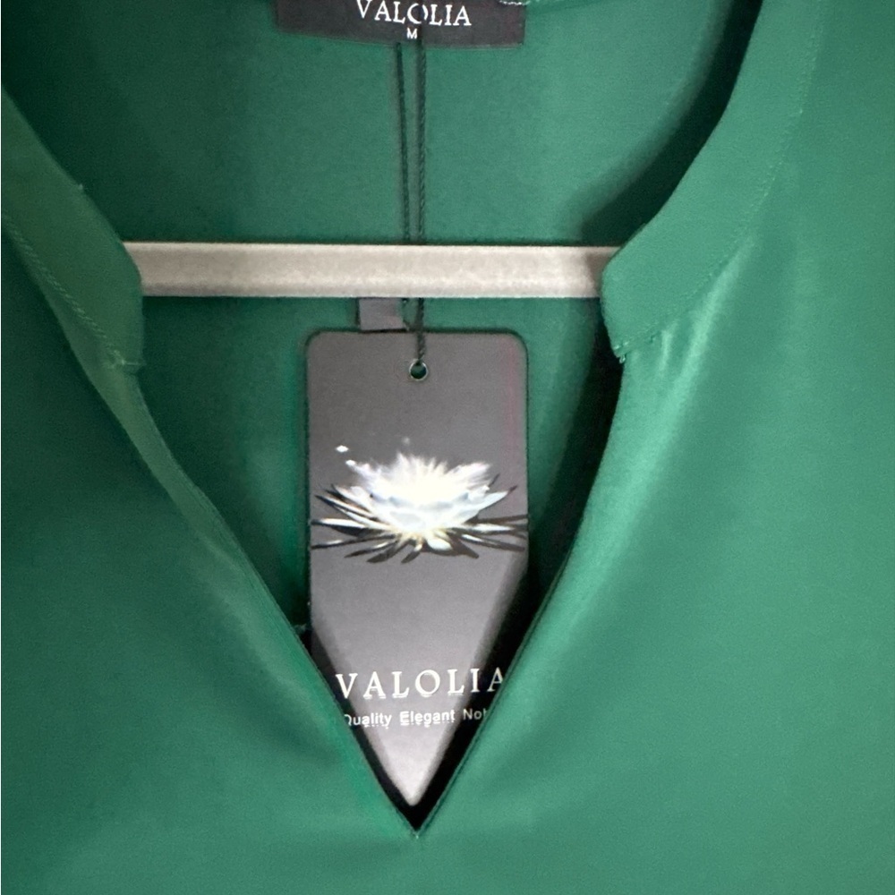 Emerald Ruffle Sleeve Top - Picture 2 of 4